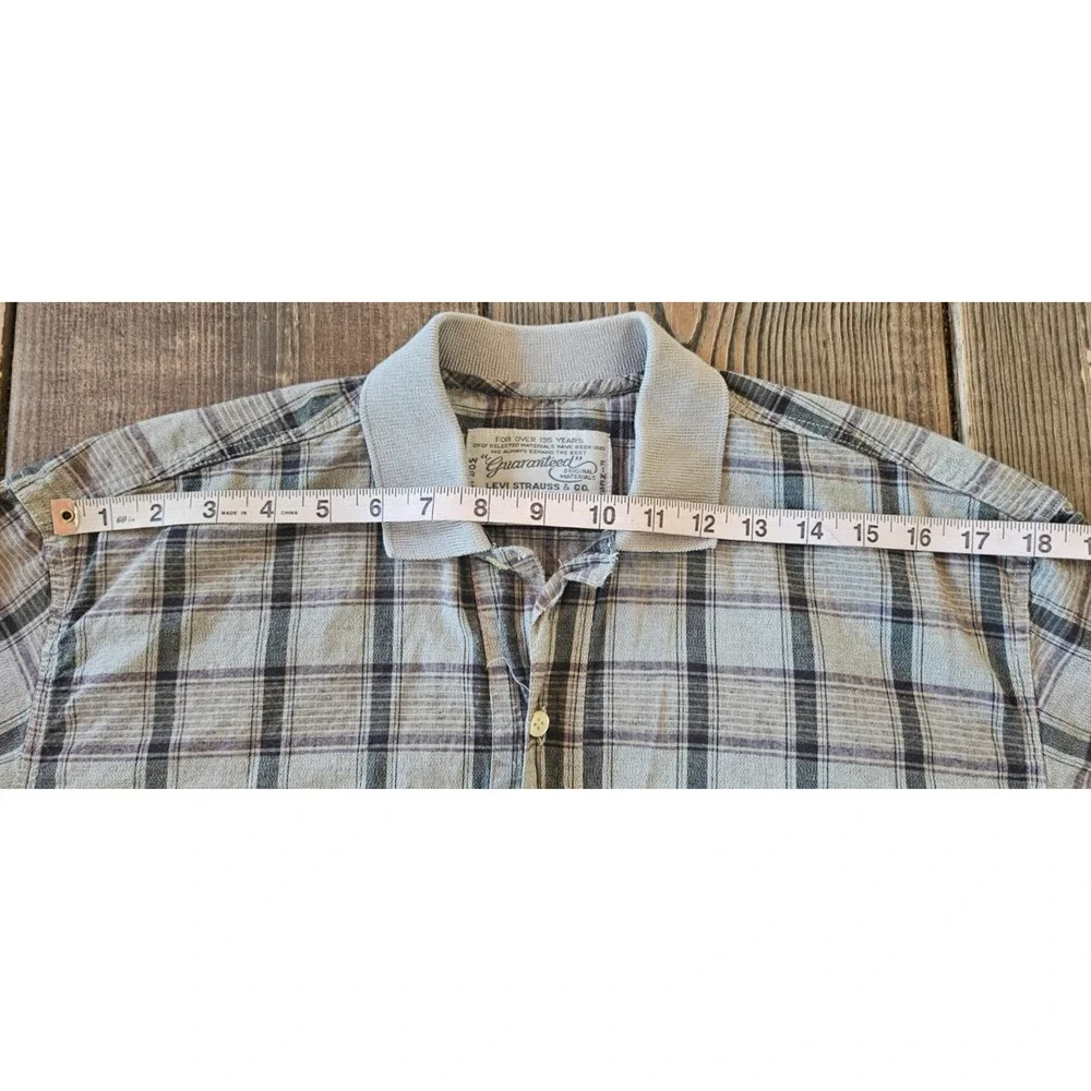 Vintage Levi's Mens Shirt Small Gray Plaid Short Sleeve Half Button‎ Front Retro
